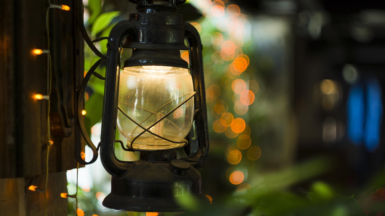 The History Behind Popular Antique Collectibles